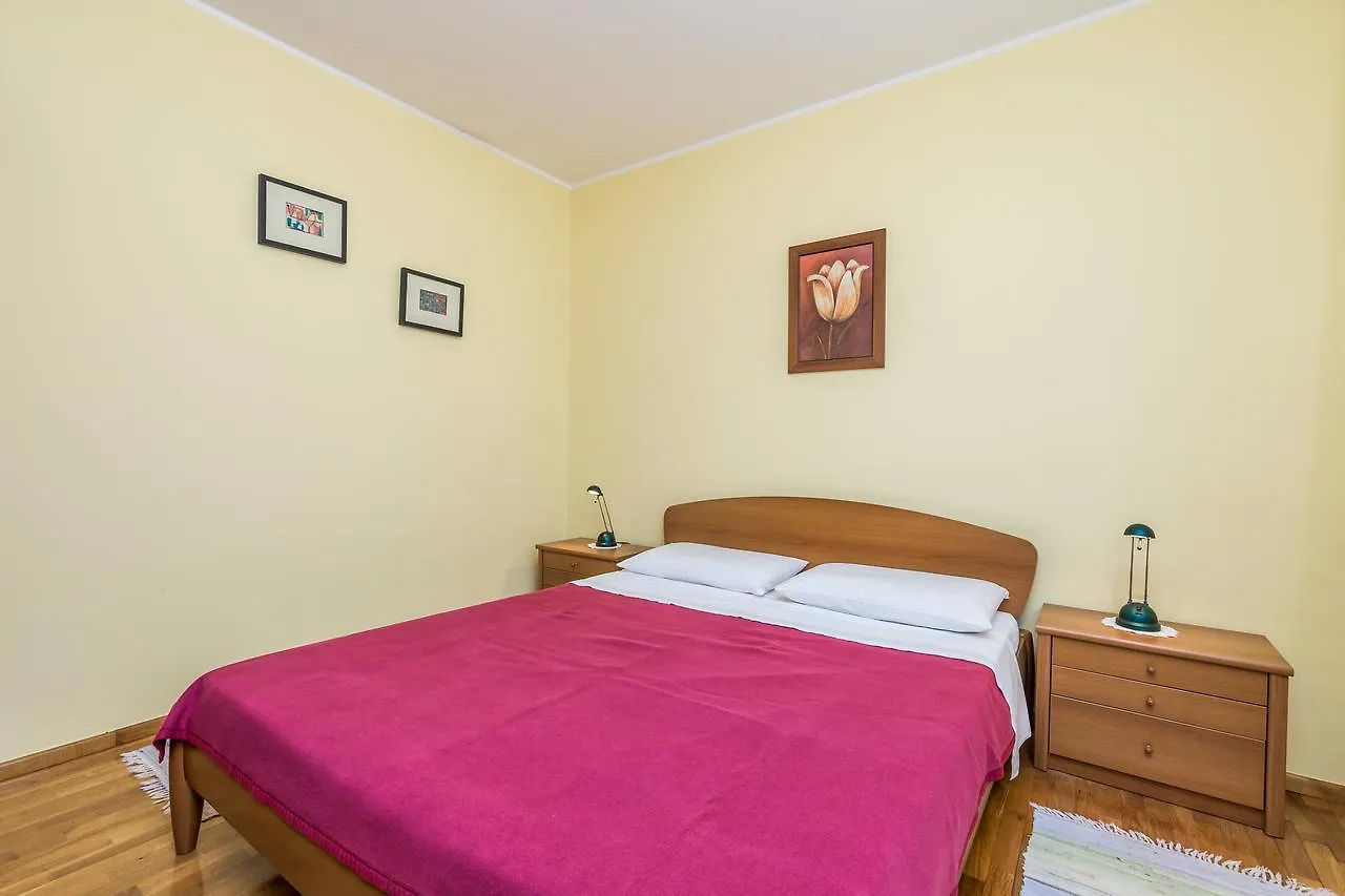 Rona Apartments Ani Icici Croatia